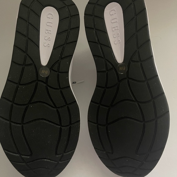 New in box-GUESS Women's White and Brown design Sneakers - Picture 8 of 16